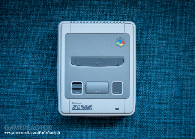 Galería de fotos: la SNES Mini más íntima