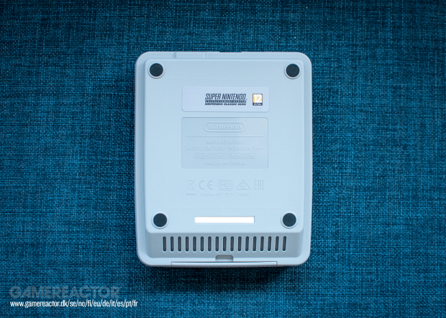 Galería de fotos: la SNES Mini más íntima