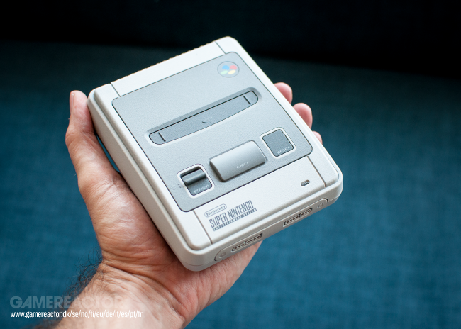 Galería de fotos: la SNES Mini más íntima