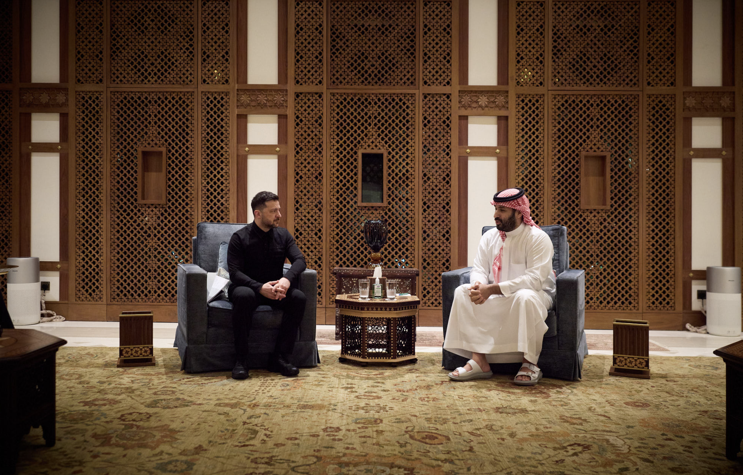 Ucrania y Arabia Saudí firman un acuerdo de cooperación en materia de defensa