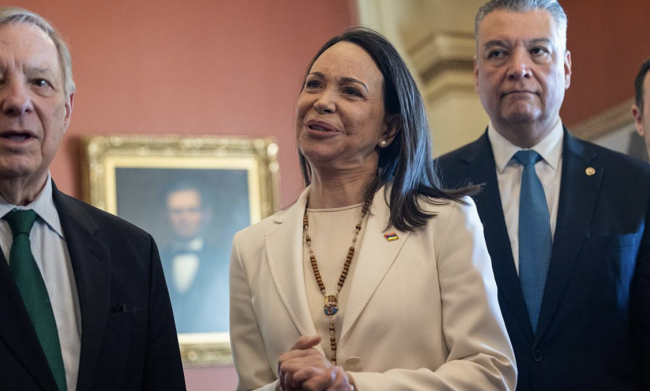 Machado dice que entregó a Trump su medalla del premio Nobel de la Paz