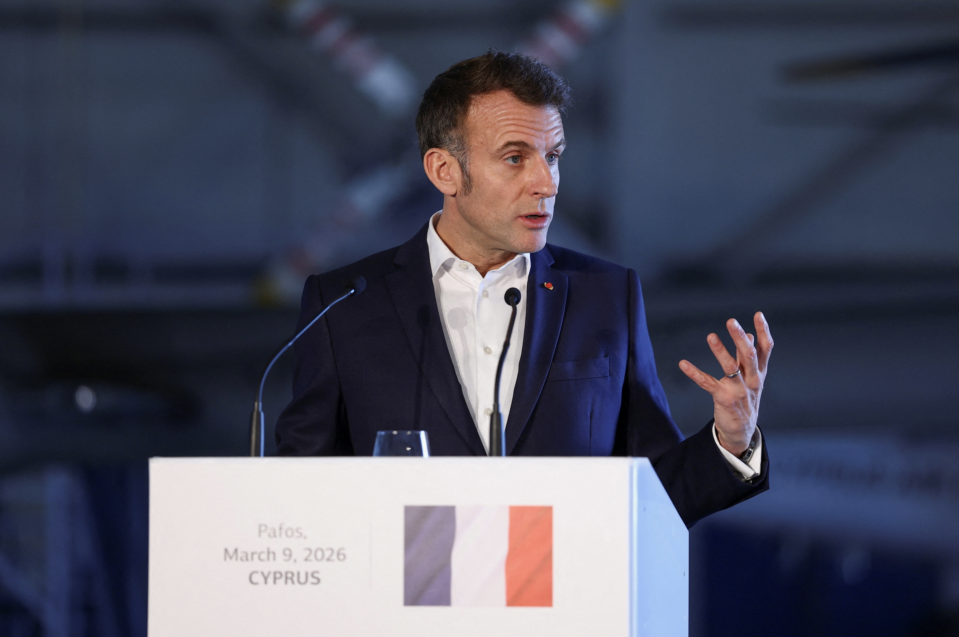 Francia desplegará casi una docena de buques de guerra en Oriente Próximo y estudia una misión de escolta en Ormuz