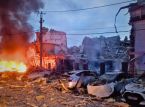 Los ataques rusos golpean Ucrania mientras Polonia env&iacute;a aviones de combate