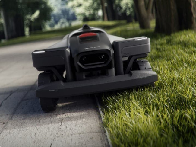 Roborock pasa de limpiar el salón a cortar el césped
