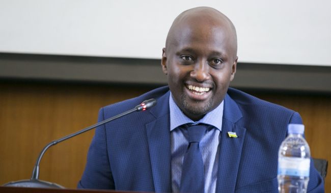 Ruanda inicia conversaciones para acoger a migrantes deportados de Estados Unidos