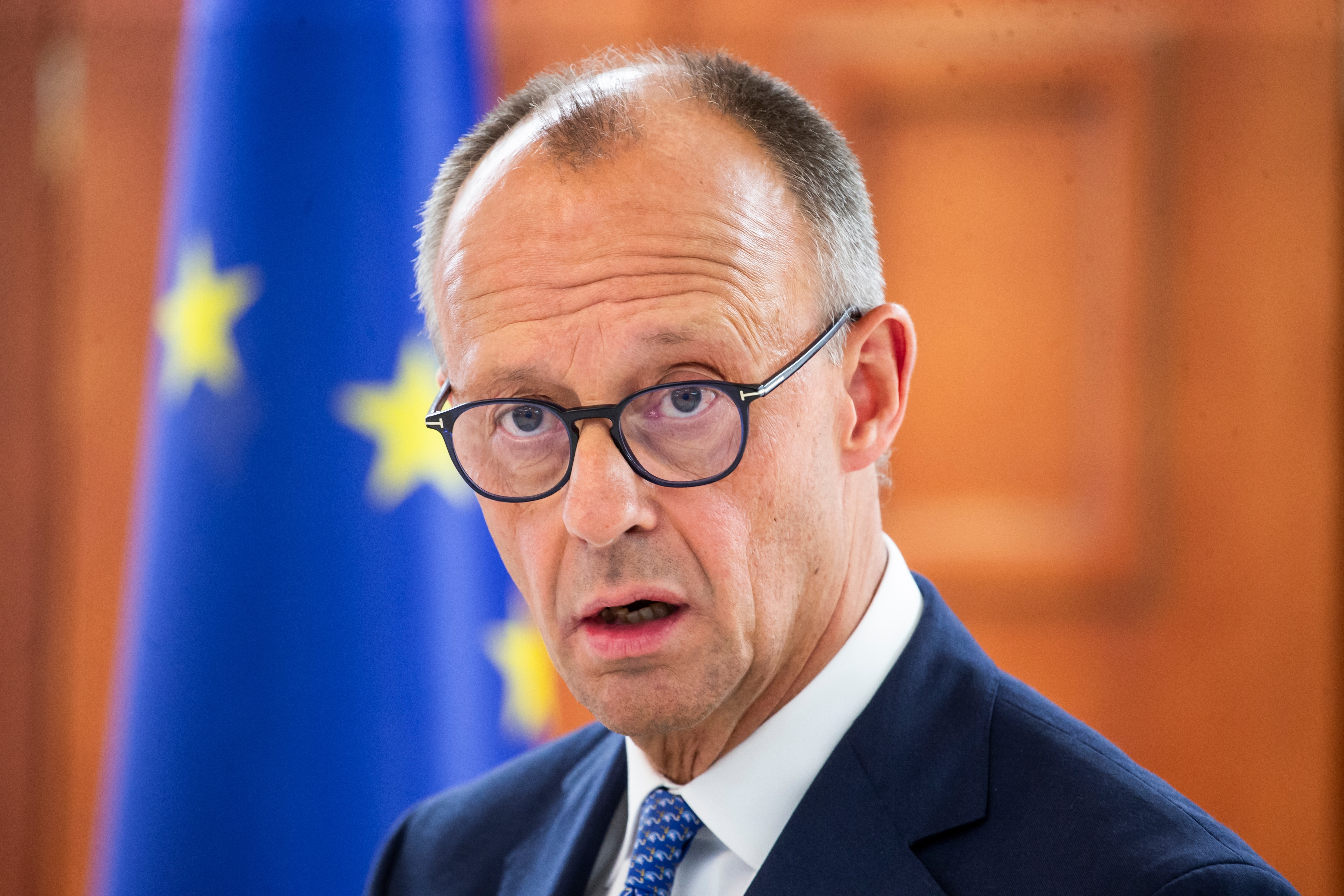 Jubilación a los 70 años y pensión privada obligatoria: el plan de Alemania para las personas mayores del futuro