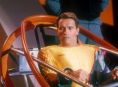 Glen Powell tuvo la bendición de Arnold Schwarzenegger para el remake de The Running Man (Perseguido)
