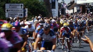 El presidente del ciclismo habla sobre la propuesta de cobrar entrada al Tour de Francia