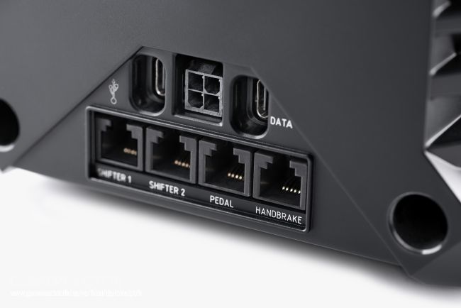 Fanatec CSL DD, la base de volante de tracción directa más económica del mercado