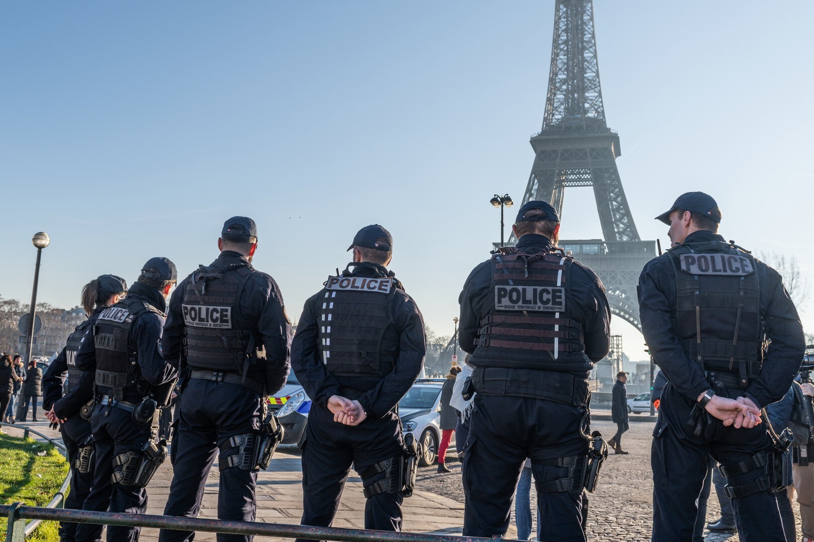 La policía de París usará drones para vigilar las calles por miedo a que haya disturbios durante el partido del Mundial entre Francia y Marruecos