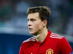 El defensa del Manchester United Victor Lindelöf abandonó el partido porque su hijo sufrió un grave accidente