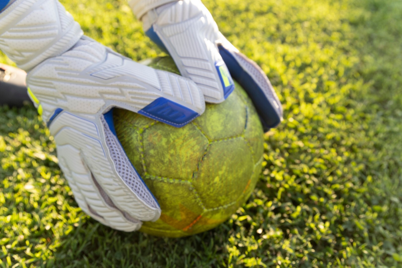 Portero de 70 años juega en un partido de Tercera Federación