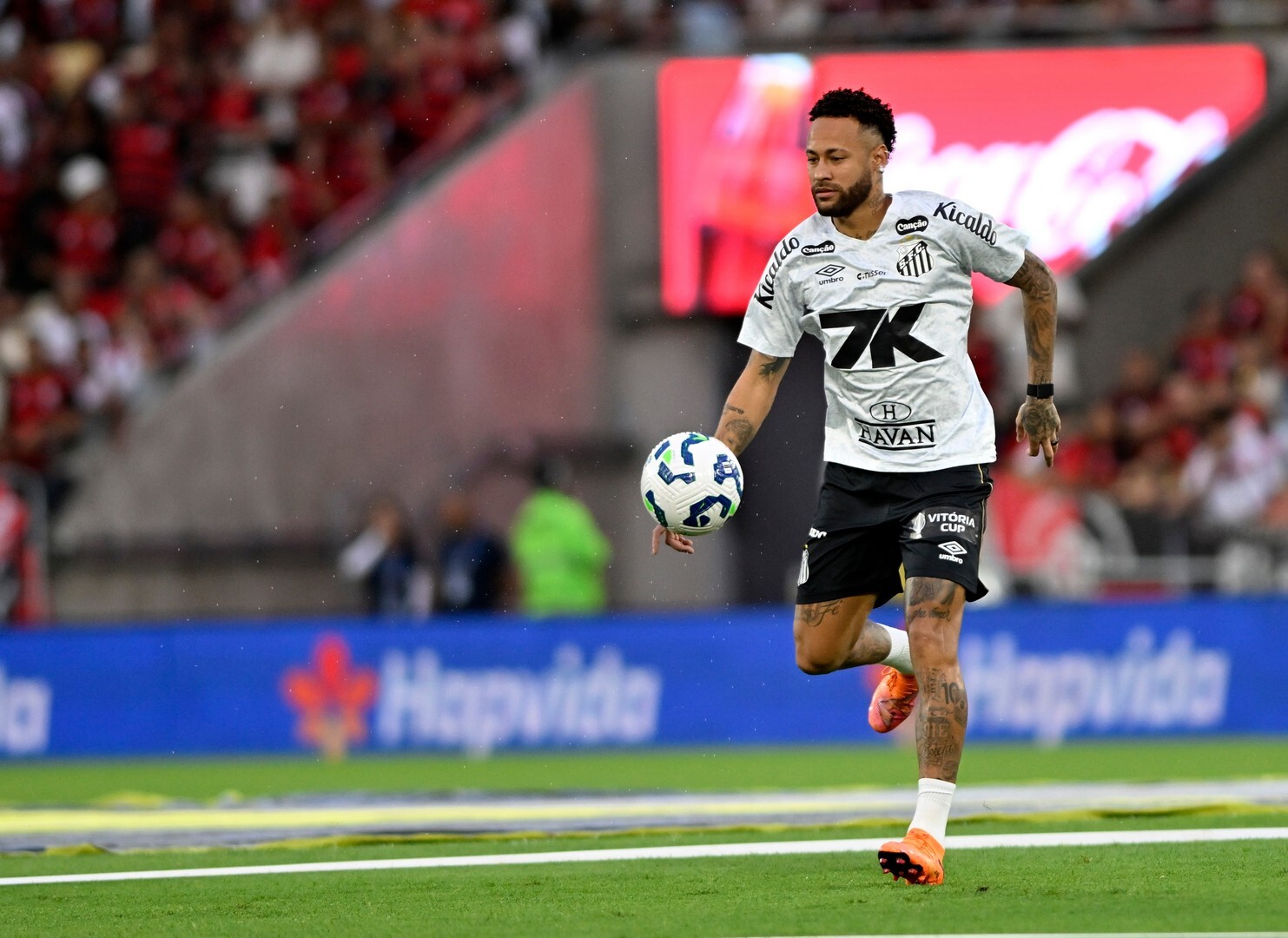 El incidente de Neymar con el hijo de Robinho enturbia sus opciones del Mundial