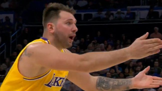 La polémica expulsión de Luka Doncic enfurece a los seguidores de los Lakers