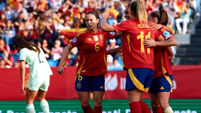 España arrolla Portugal 7-1 y reclama el liderato en la Nations League con ayuda de Bélgica
