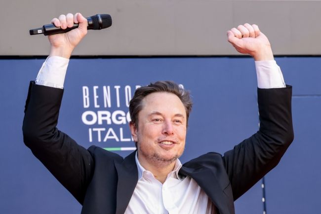 Elon Musk desvela Macrohard como un nuevo rival de Microsoft basado en la IA
