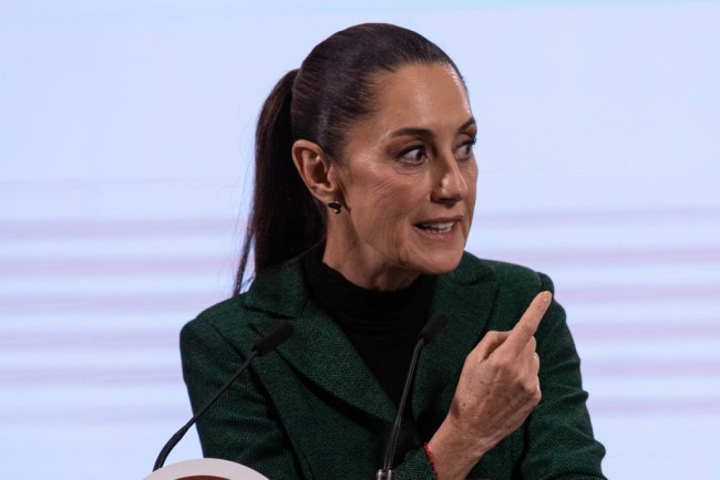 México condena la incursión en Venezuela mientras trabaja para mantenerse fuera del punto de mira de Trump