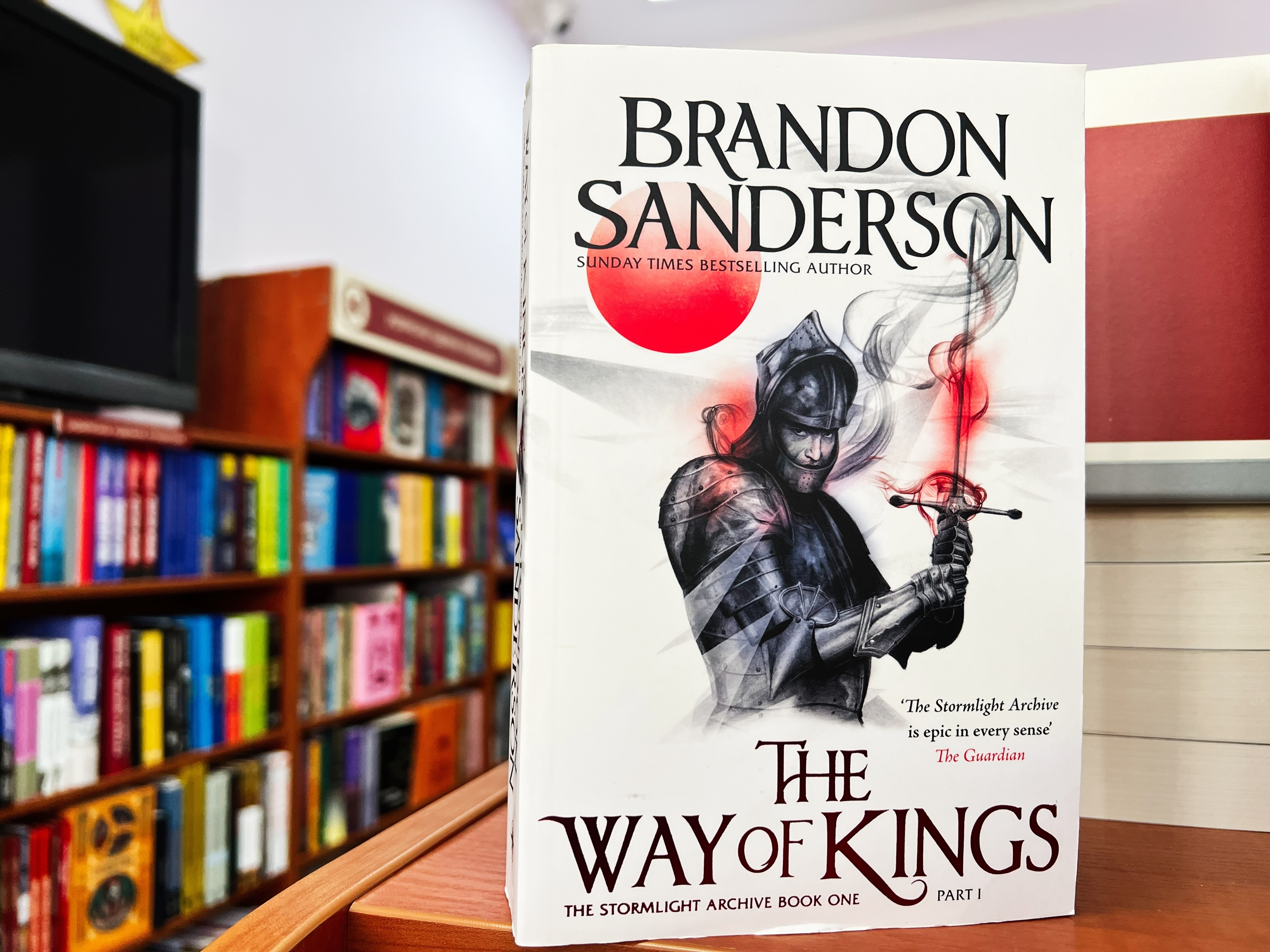 Los libros del universo Cosmere de Brandon Sanderson se adaptarán a películas y series de Apple