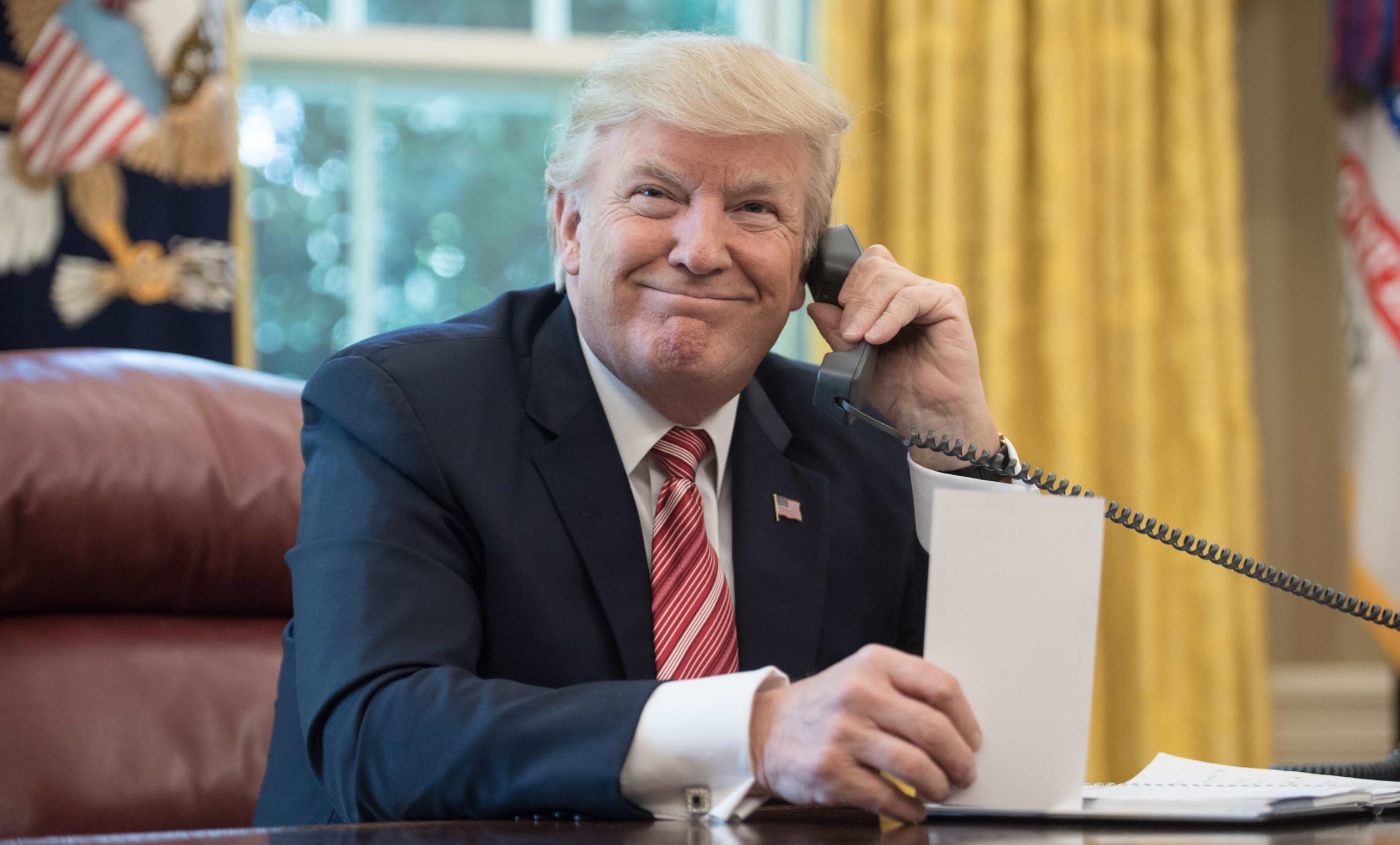 Trump revela que ha hablado con Putin por teléfono: "Quiere que deje de morir gente"