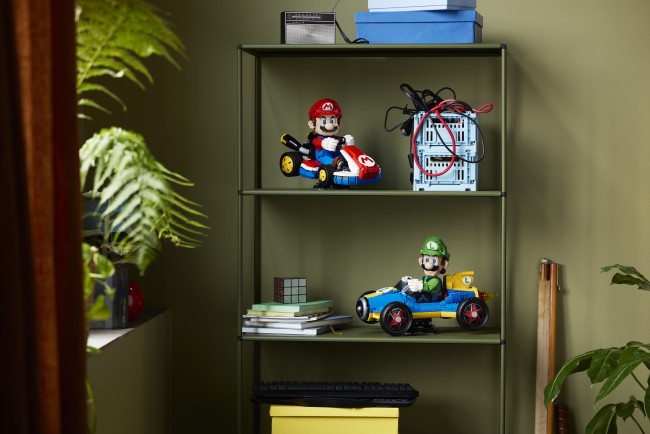 Luigi recibe el tratamiento Lego Mario Kart con el set Mach 8