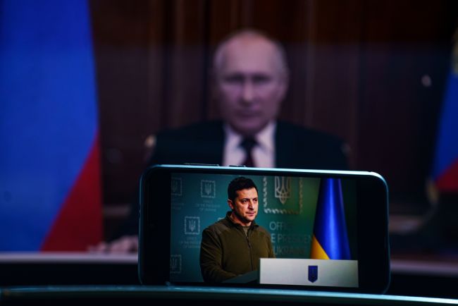 Los diplomáticos se reúnen en Londres, pero parece improbable un avance en la guerra de Ucrania