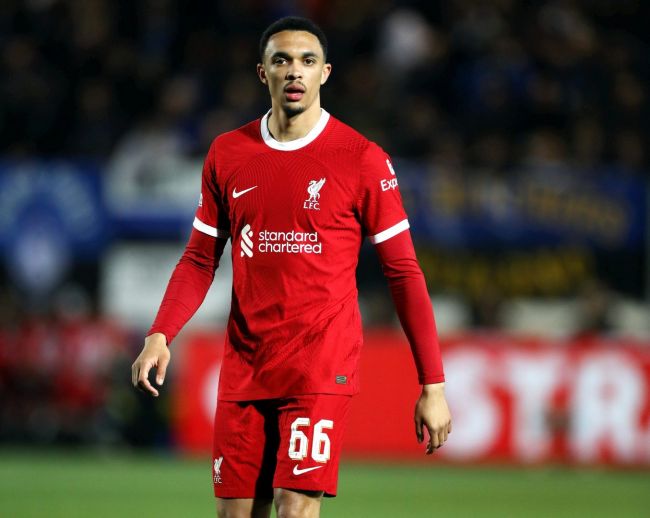 La prensa se ceba con Trent Alexander-Arnold tras su mala actuación contra el Manchester United