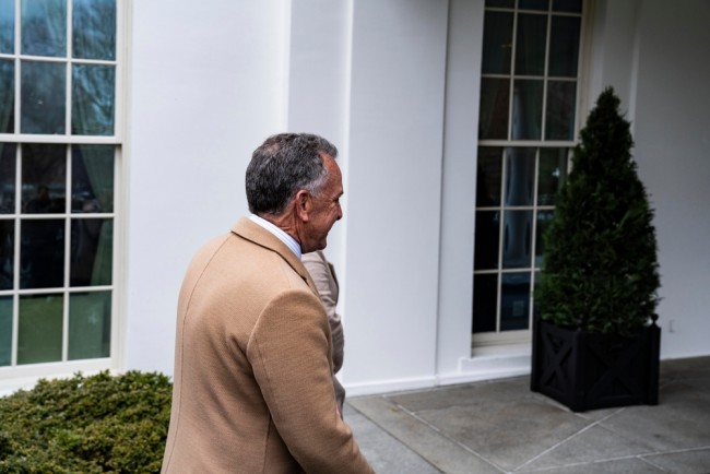 Los enviados de Trump llegan a Moscú para las conversaciones de paz sobre Ucrania