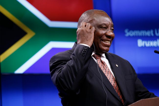 Los sudafricanos blancos rechazan la oferta de inmigración de Trump