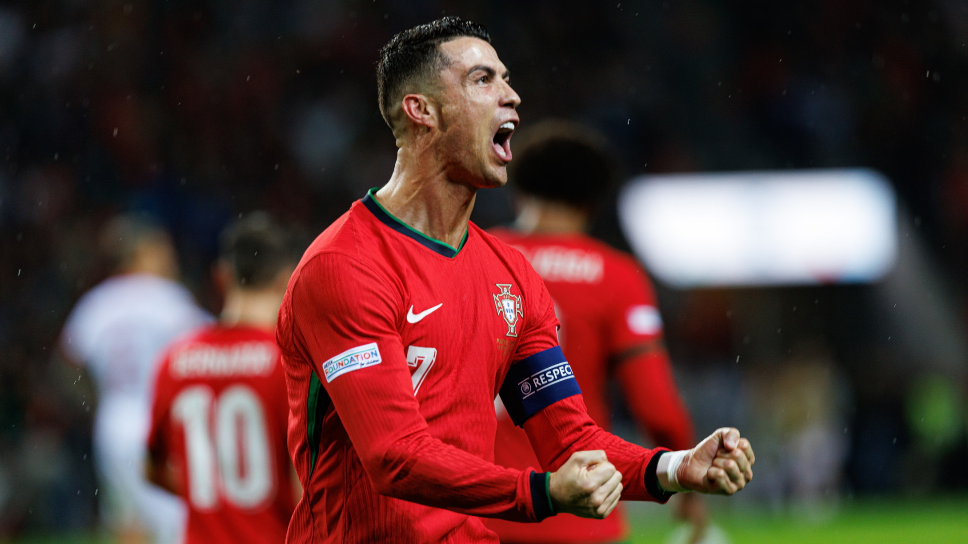 Cristiano Ronaldo encabeza la lista Forbes de deportistas mejor pagados, casi duplica al segundo