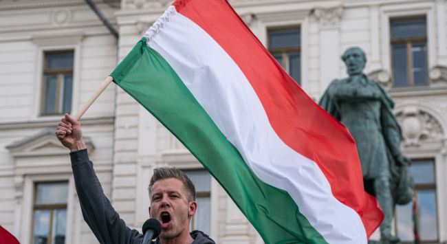Orbán derrocado tras 16 años, Hungría se vuelca en la oposición pro UE, una victoria de Europa frente a Rusia