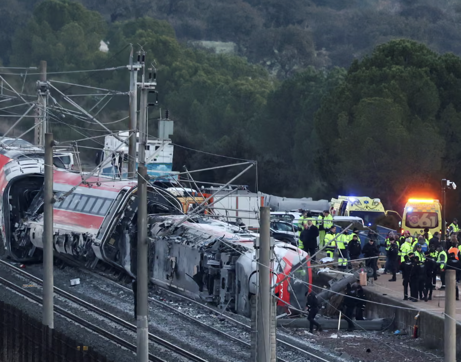 Aumenta a 39 el número de muertos en el accidente del tren de alta velocidad del sur de España: Una de las catástrofes ferroviarias más mortíferas
