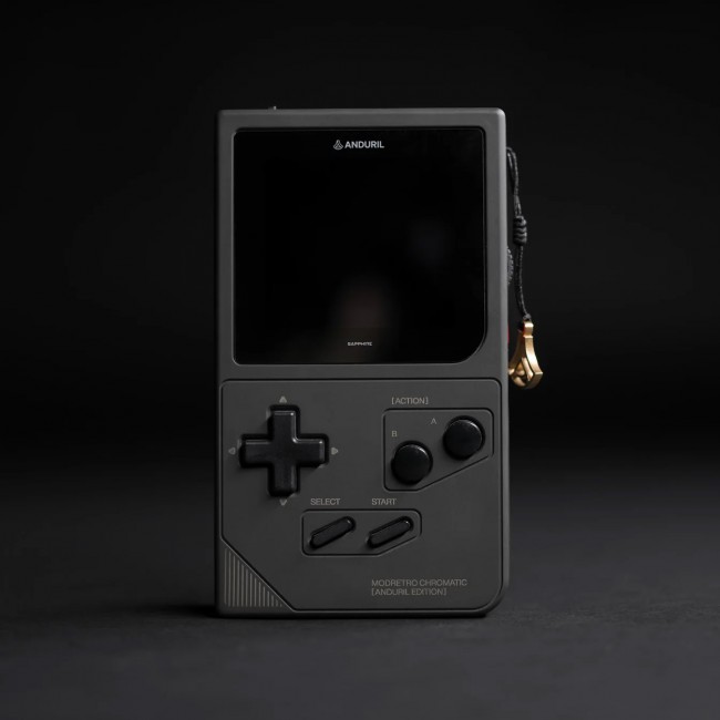 ModRetro ha lanzado una nueva versión de su clon de Game Boy, que está vinculada a un fabricante de armas estadounidense.