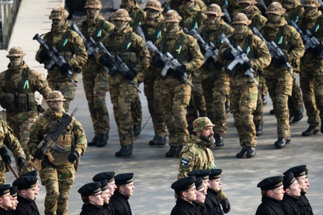 Los países bálticos preparan planes de evacuación masiva ante un posible ataque ruso