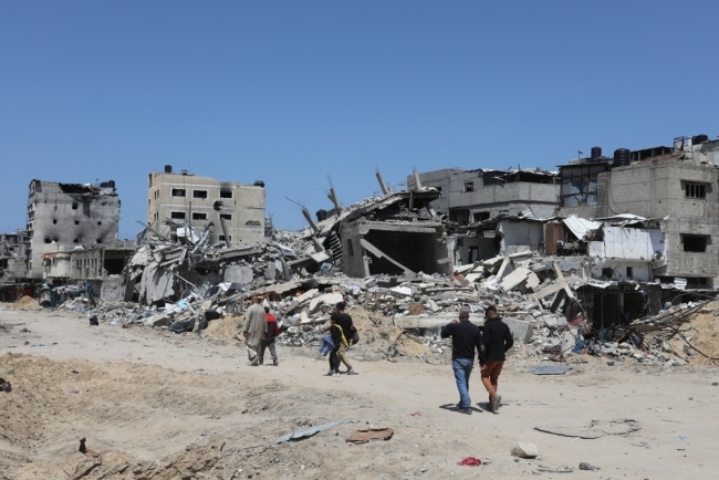 Decenas de muertos mientras Israel se adentra en la ciudad de Gaza