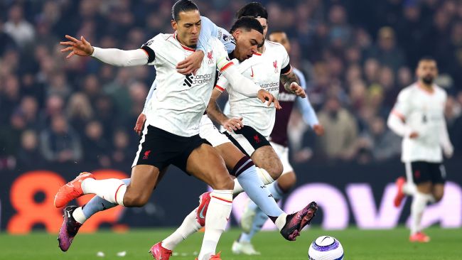 El Liverpool pierde la oportunidad de escaparse en la Premier y deja a Slot preocupado