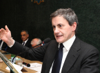 El antiguo alcalde de Roma de ultraderecha da un sorprendente giro hacia el activismo por los derechos de los reclusos