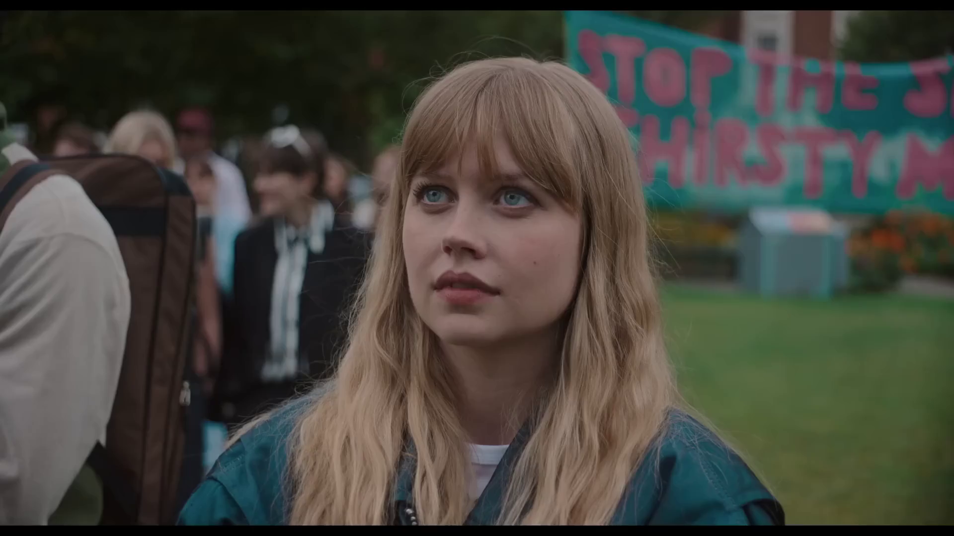 Angourie Rice protagoniza la nueva comedia romántica de Universal: "Finding Emily"