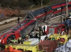 Espa&ntilde;a inicia tres d&iacute;as de luto nacional tras el mortal accidente ferroviario que se cobr&oacute; al menos 40 vidas.