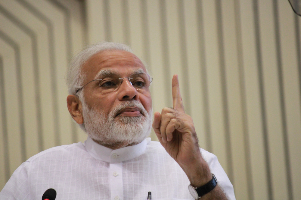 El primer ministro Modi de La India intenta ganarse a los jóvenes a través de Instagram, pero le ha salido el tiro por la culata