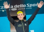 Simon Yates, ganador del Giro de Italia 2025, anuncia su retirada por sorpresa