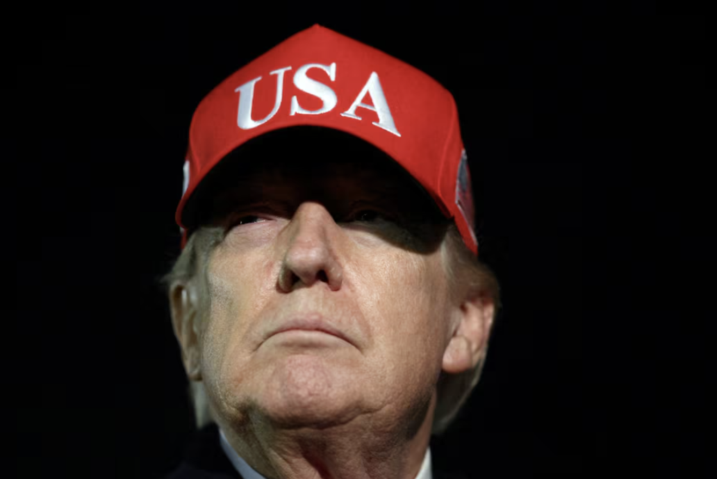 Trump advierte de que los buques iraníes que se acerquen al bloqueo estadounidense "serán eliminados inmediatamente"