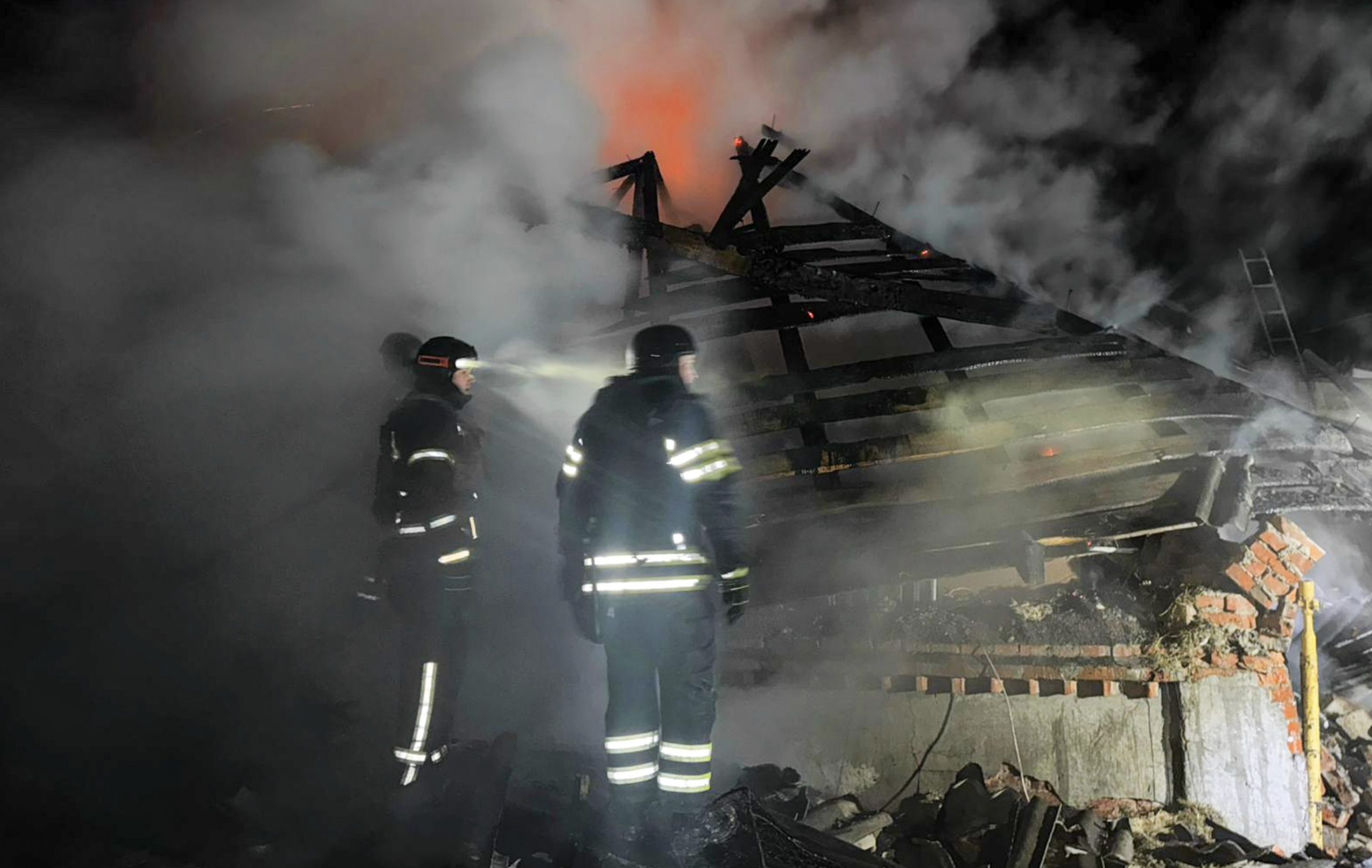 Un ataque ruso con drones mata a tres niños y a su padre en Ucrania