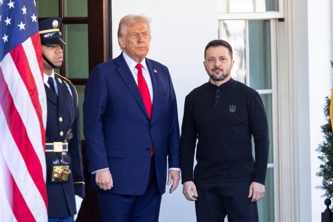 Trump acusa a Zelensky de prolongar el conflicto en Ucrania por Crimea
