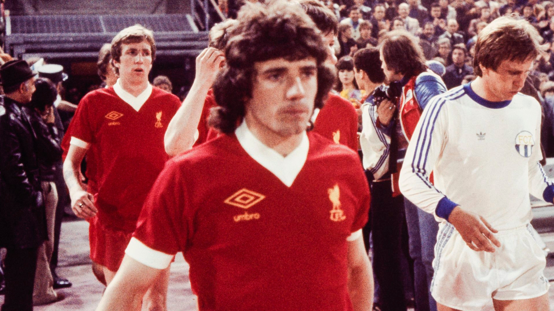 La leyenda del fútbol inglés Kevin Keegan, dos veces ganador del Balón de Oro, fallece de cáncer a los 75 años