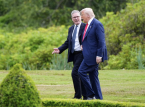 Trump dice que es "triste ver" c&oacute;mo se deshilachan los lazos entre EE.UU. y el Reino Unido por los ataques a Ir&aacute;n