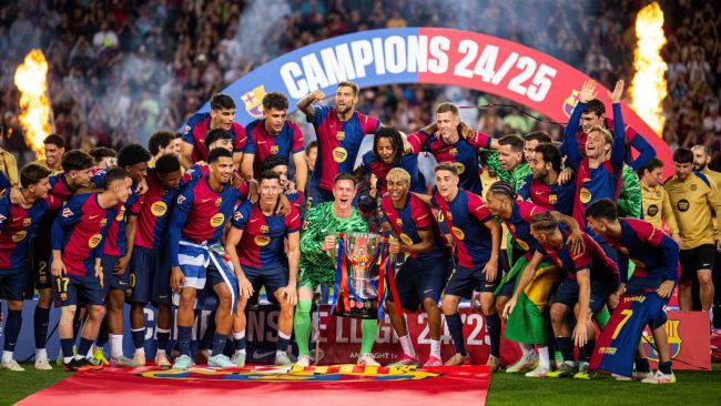 El Barça celebra la Liga pese a la derrota