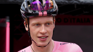 Leknessund dedica su victoria en la Vuelta a España al rey de Noruega