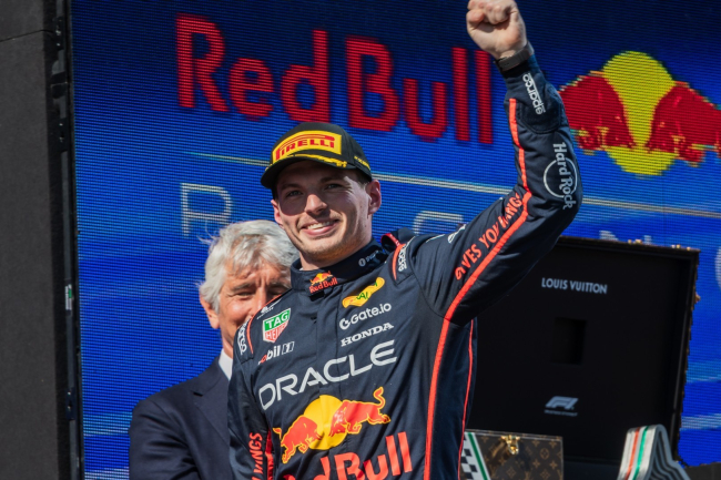 Max Verstappen bate el récord de la Fórmula 1 con una doble victoria en el GP de Italia en Monza