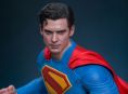Hot Toys presenta una figura superdetallada de Superman