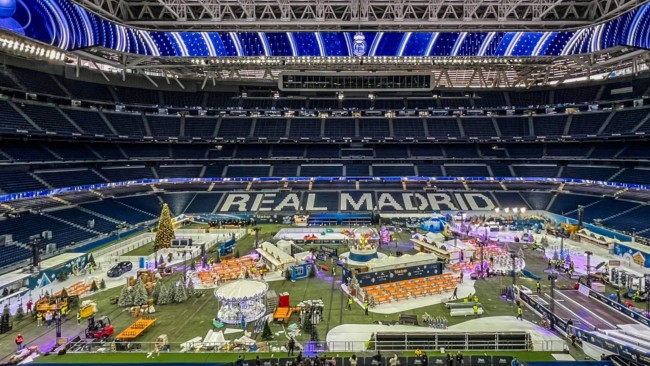 El Real Madrid transforma el Bernabéu en un parque temático navideño durante el parón de Liga